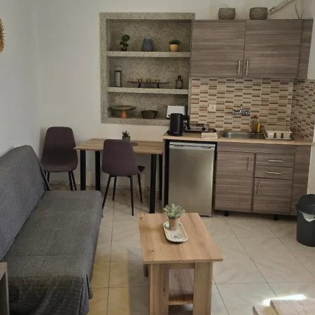 Panorama لينثوس
